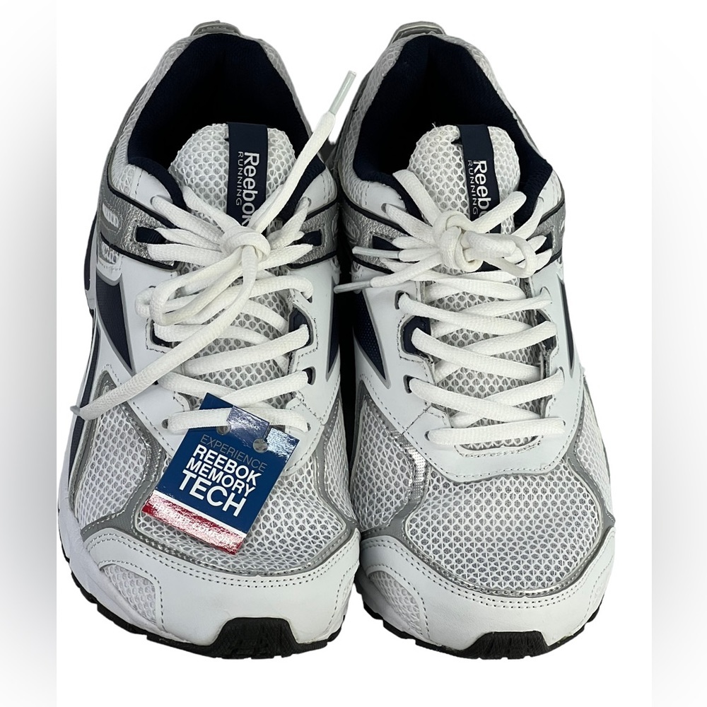 Reebok men's white/blue memory tech running shoes size 7.5